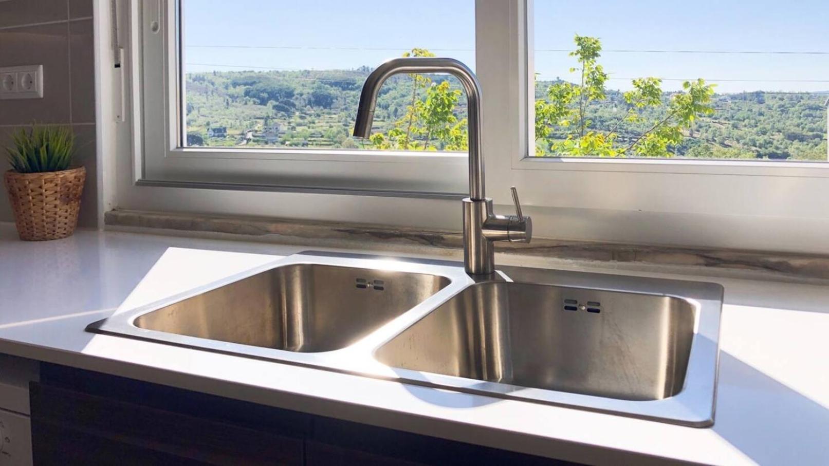 Private V3 Equipped Kitchen & Pool Villa Teixoso Ngoại thất bức ảnh